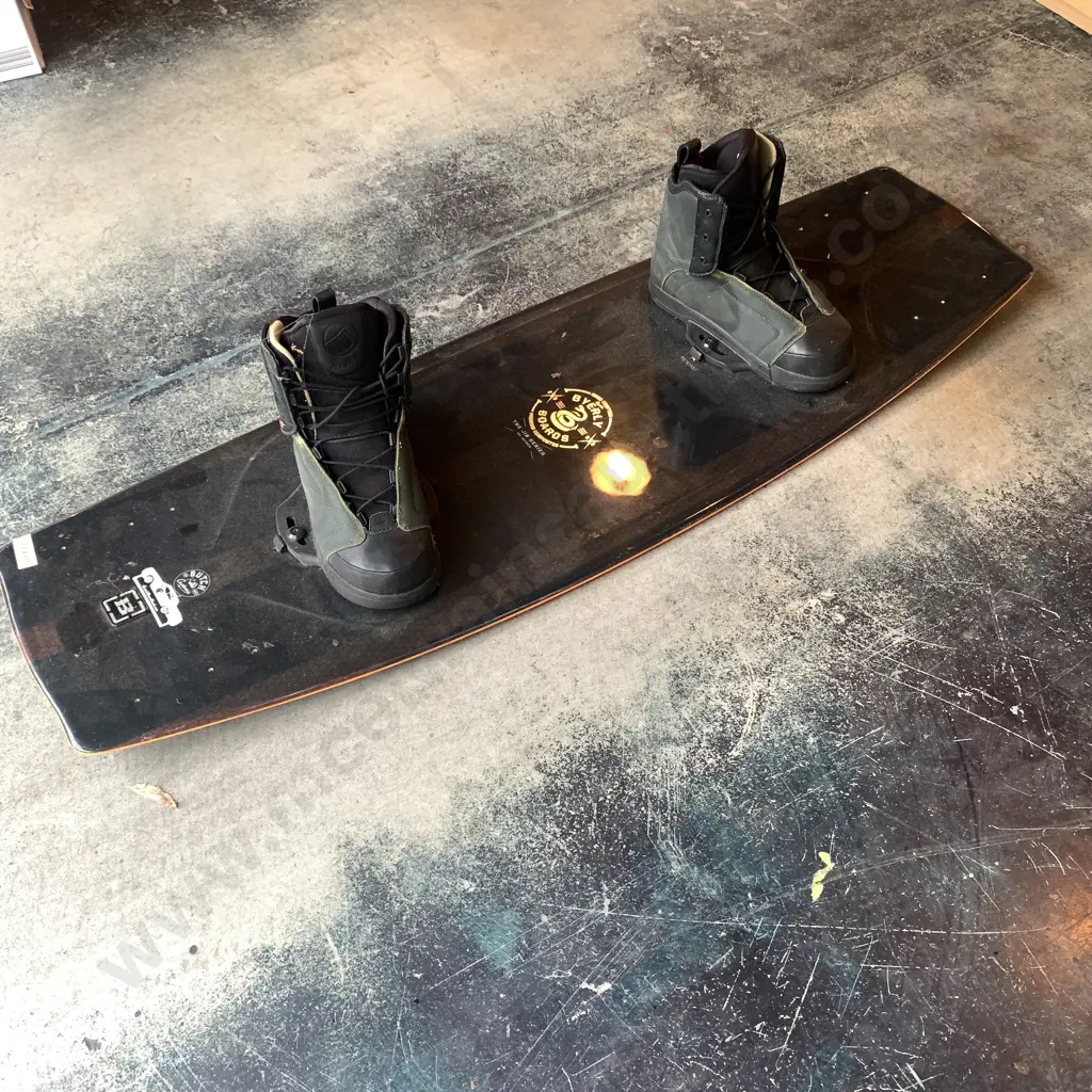 Byerly 84 Inch Wakeboard Image 1++
