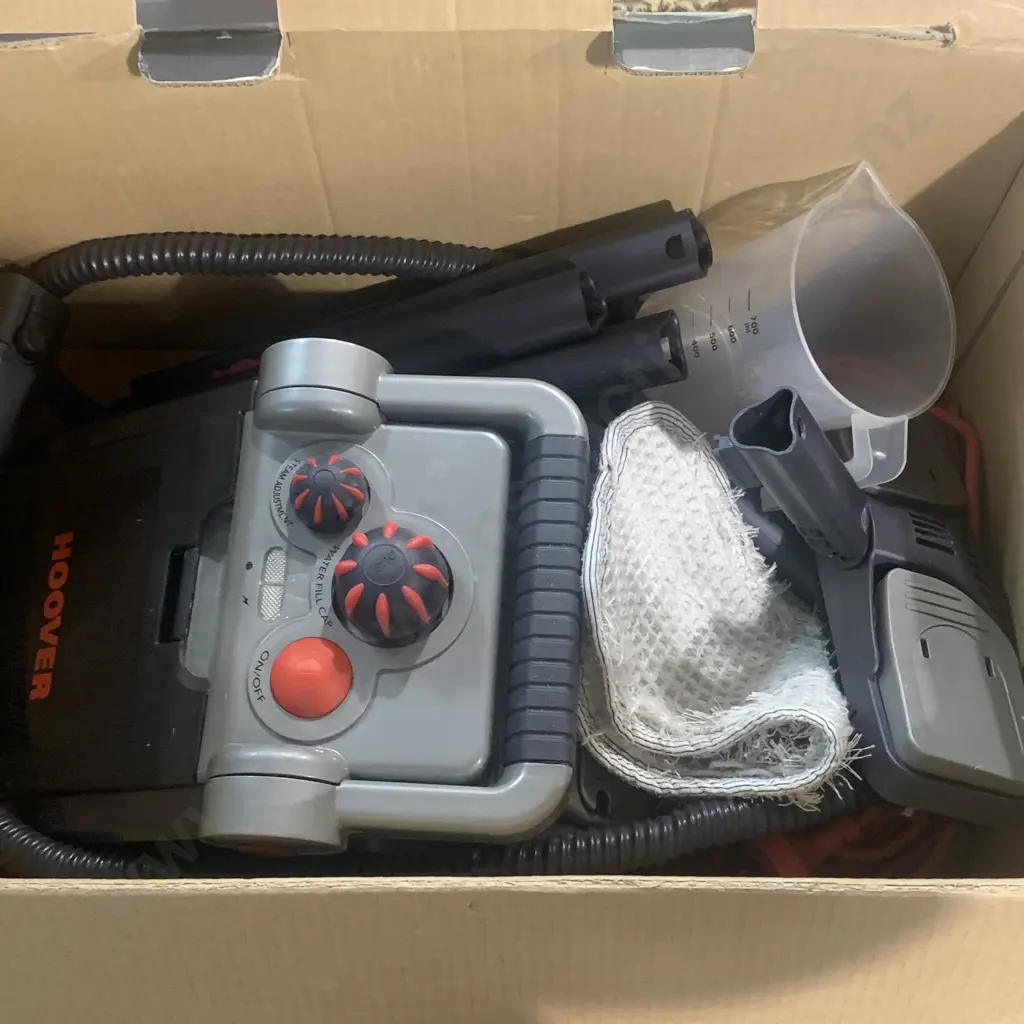 Hoover 5650 Vacuum Cleaner Boxed Image 1++