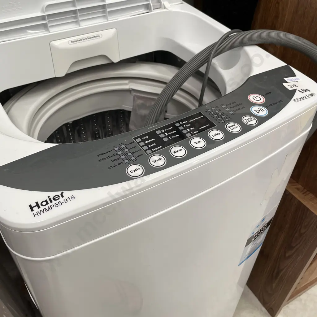 Haier 5.5kg Fuzzy Logic Washing Machine. HWMP55-918 Image 1++