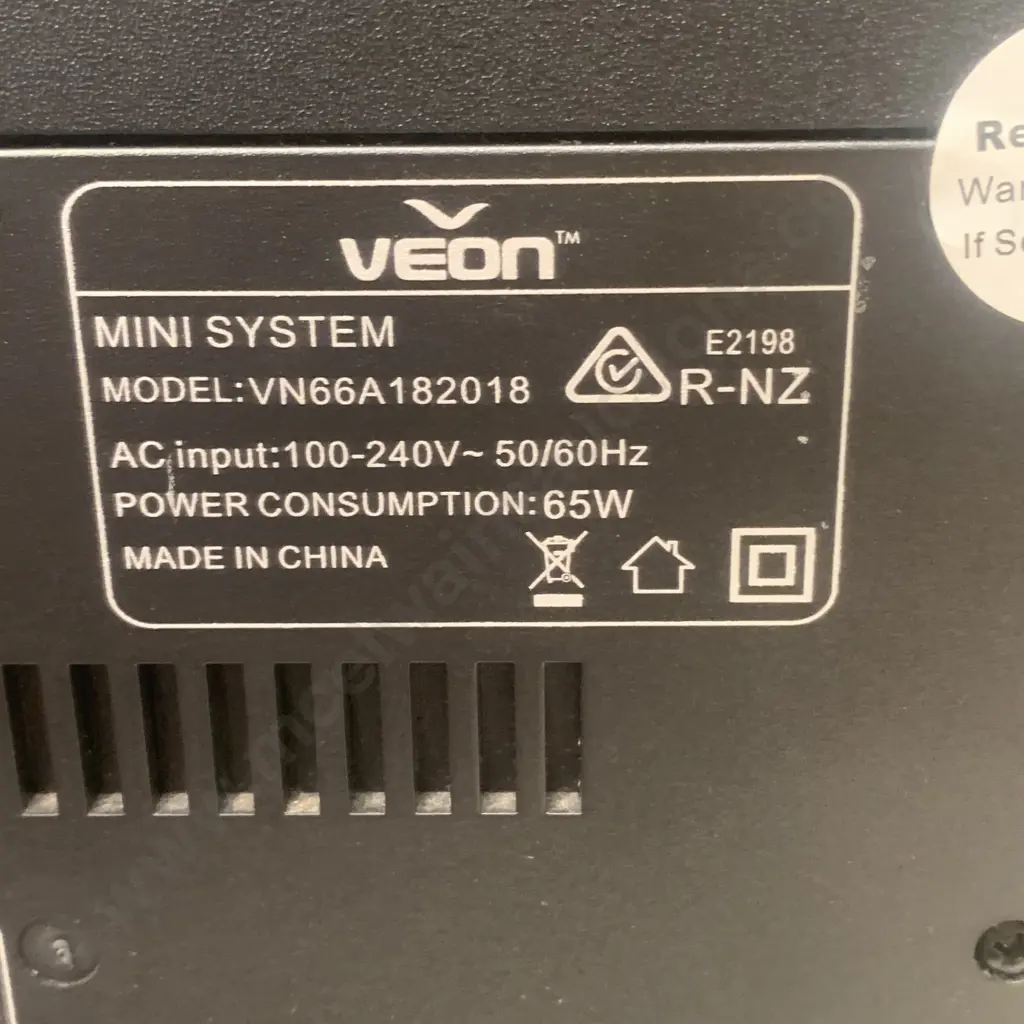 Veon Bluetooth Speaker Mini System Model VN66A182018, no cords Image 1++
