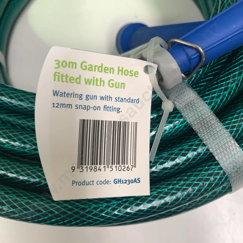 As new Aqua Systems 30m Garden Hose with Gun with additional Garden Hose with attachments and sprinkler Image 1++