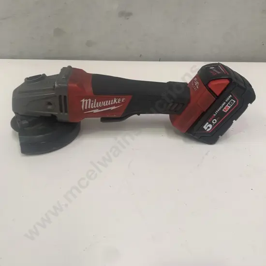 Milwaukee Fuel Brushless Angle Grinder M18 CAG125XPD with 5.0 Red Lithium Ion Battery - working