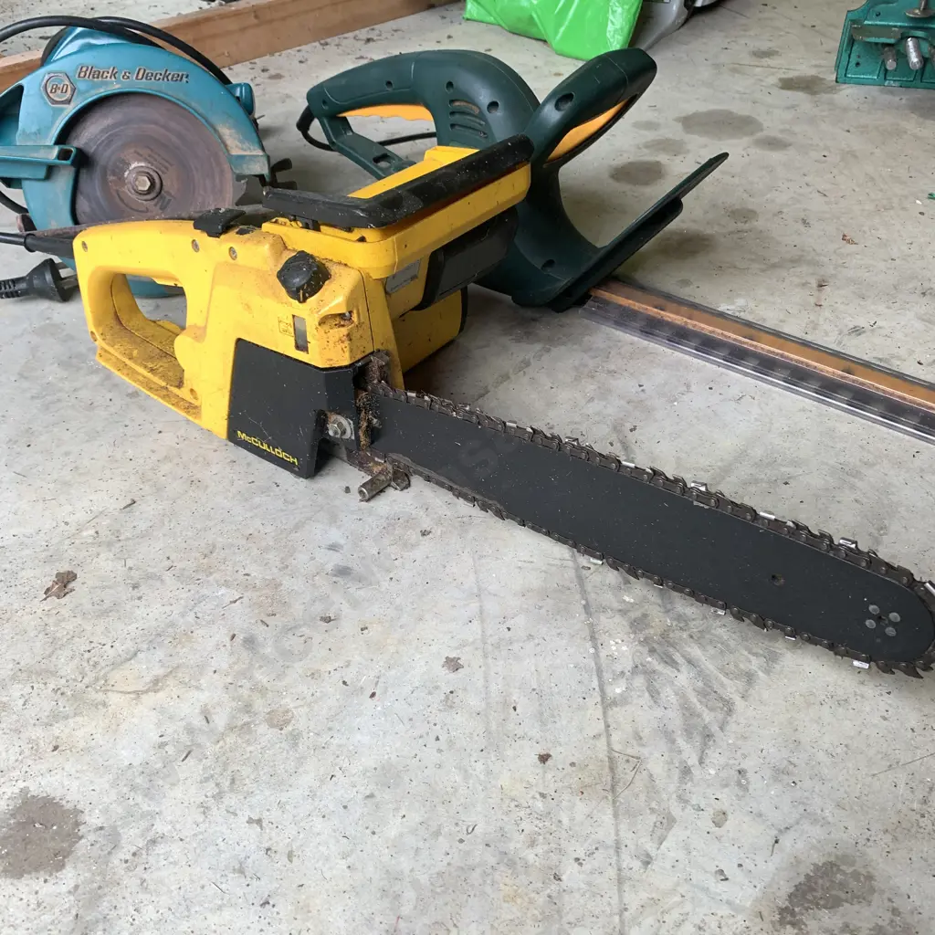 Ozito Hedgetrimmer, Black and Decker Circular Saw and McCulloch 14” Chainsaw Image 1++