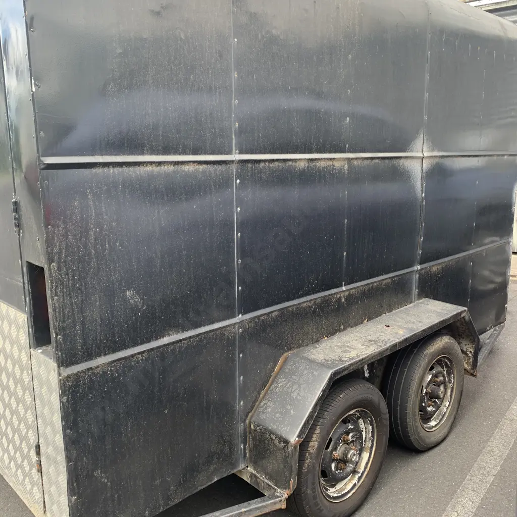2011 Trailer Tandem Box Body, current registration to 29/01/2024 Image 1++