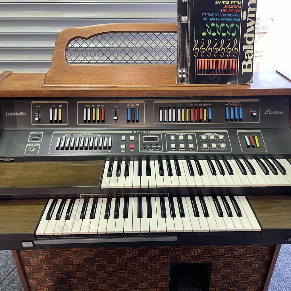 Vintage Baldwin Overture MOO Series Organ. Excellent working condition Image 1++