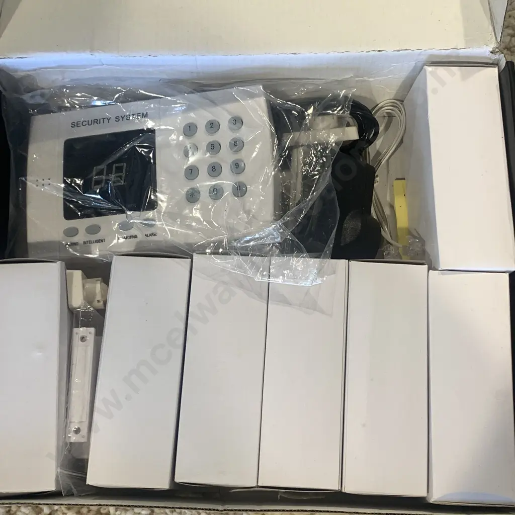 Boxed as new Auto Dial Alarm System Image 1++