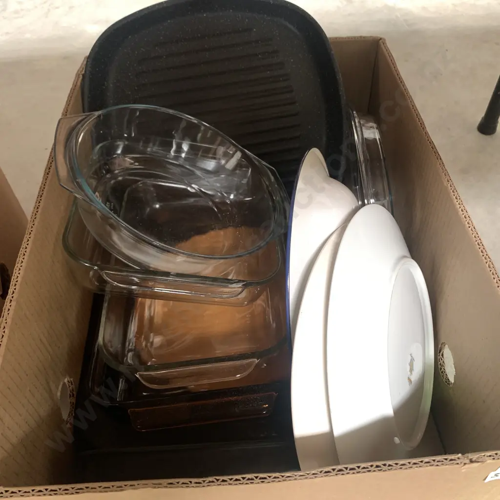 Large Assortment of Kitchenware etc Image 1++