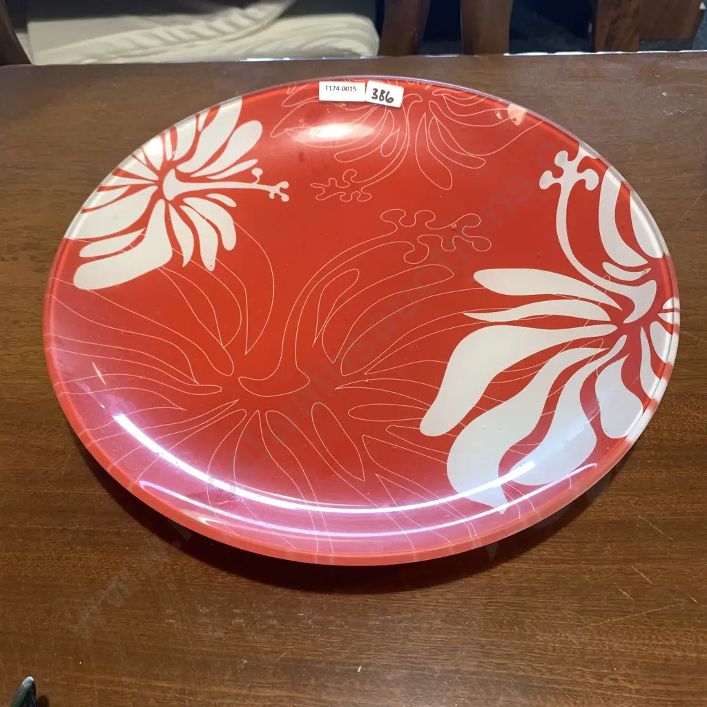 Large Art Glass Platter/Bowl. Christmas red and white stylised floral patter. D34cm Image 1++