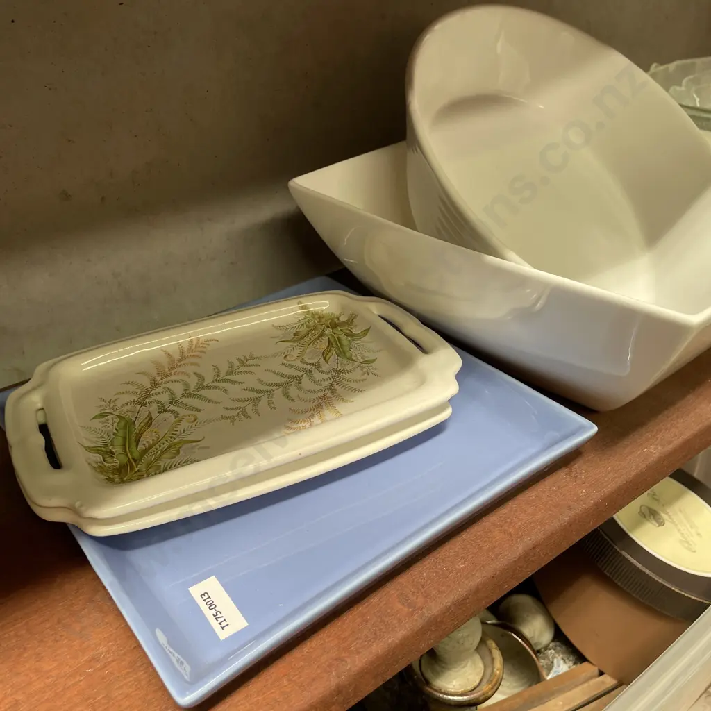 Assortment of Ceramic Items and Assorted Glassware Image 1++
