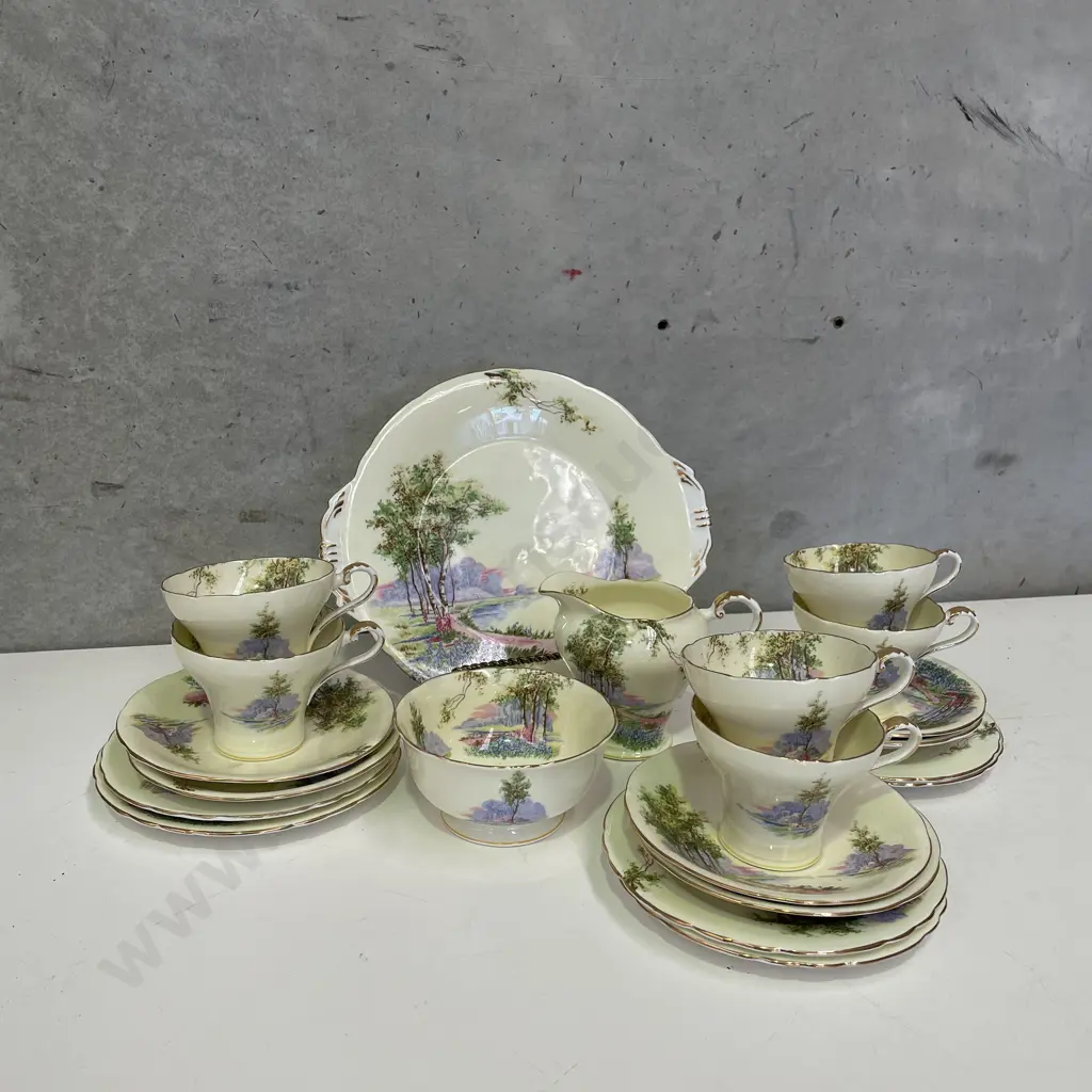 Stunning 21 pce Aynsley Teaset. Bluebell Time pattern Image 1++
