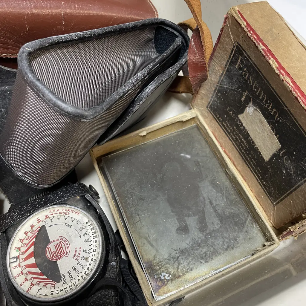 Assorted Cameras, cases, accessories etc Image 1++