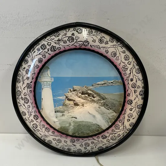 Vintage Bennett Mirror and Glass Coy Wall Hung Light with NZ Scene of Cape Regina. D34cm. Working