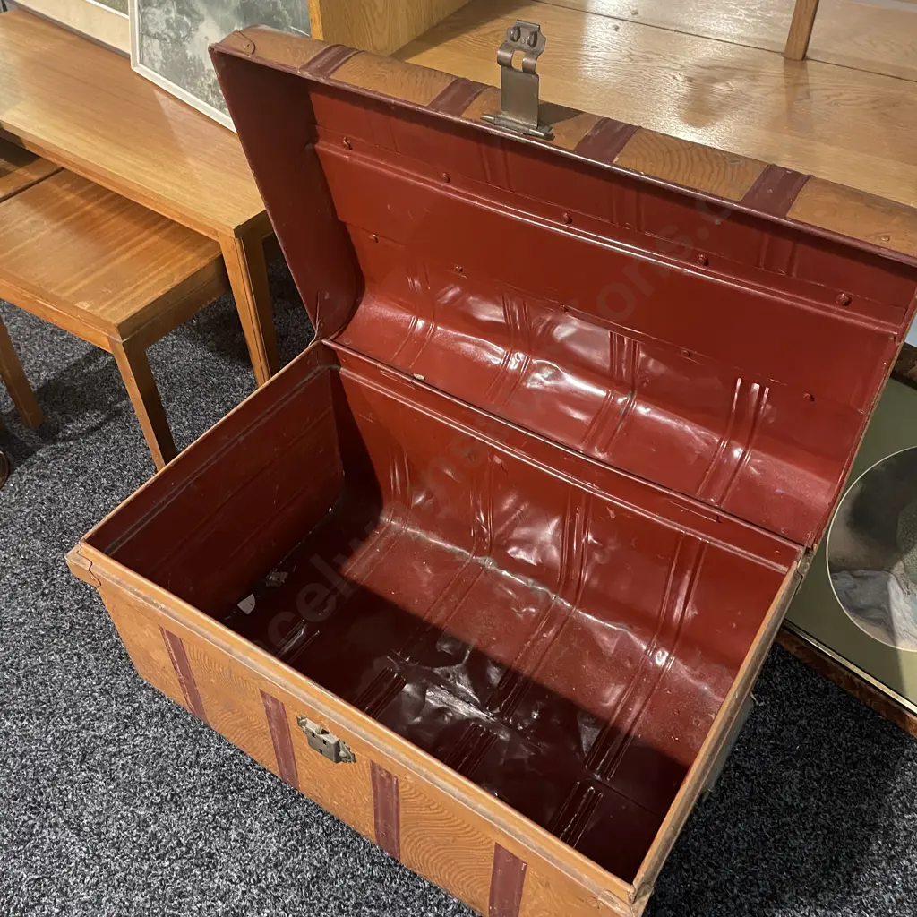 Vintage Solid Metal Trunk, W700 D440 H400cm Image 1++