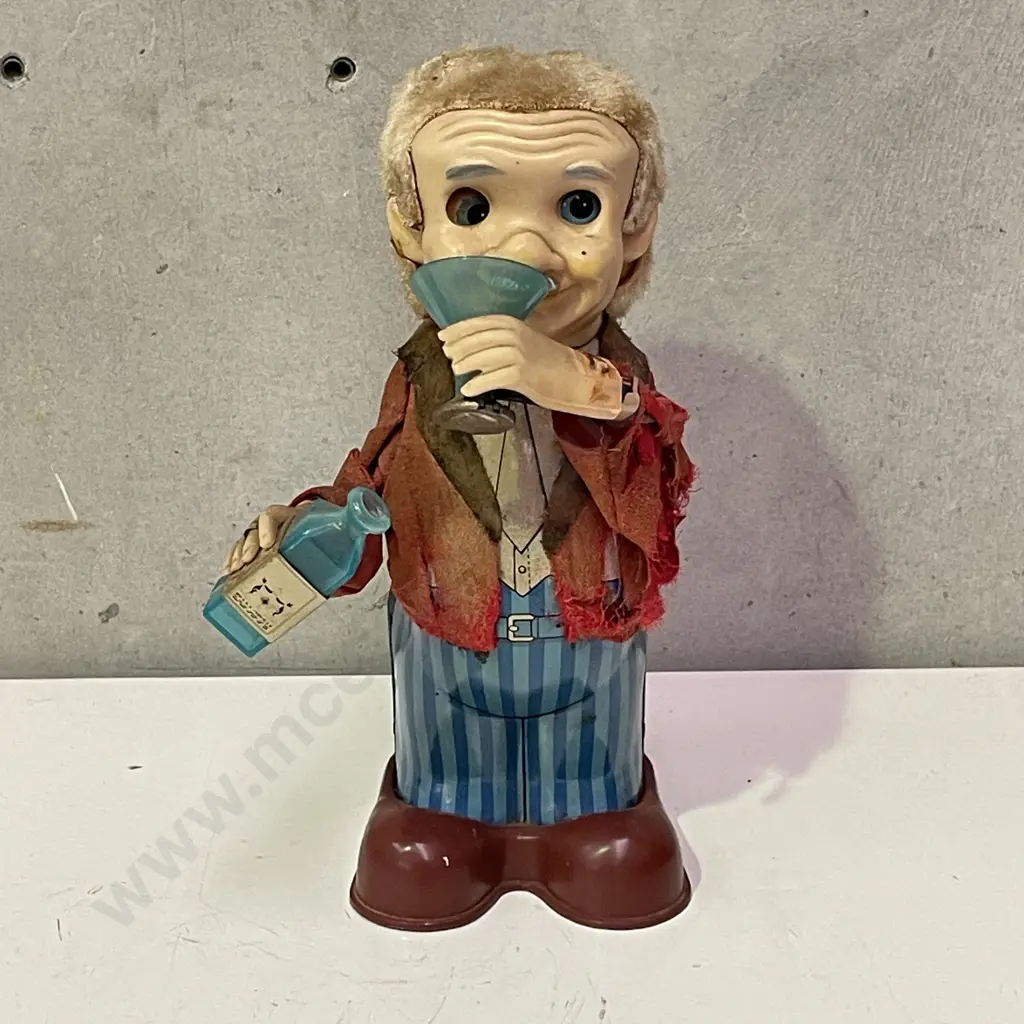 Vintage Tin Toy Image 1++