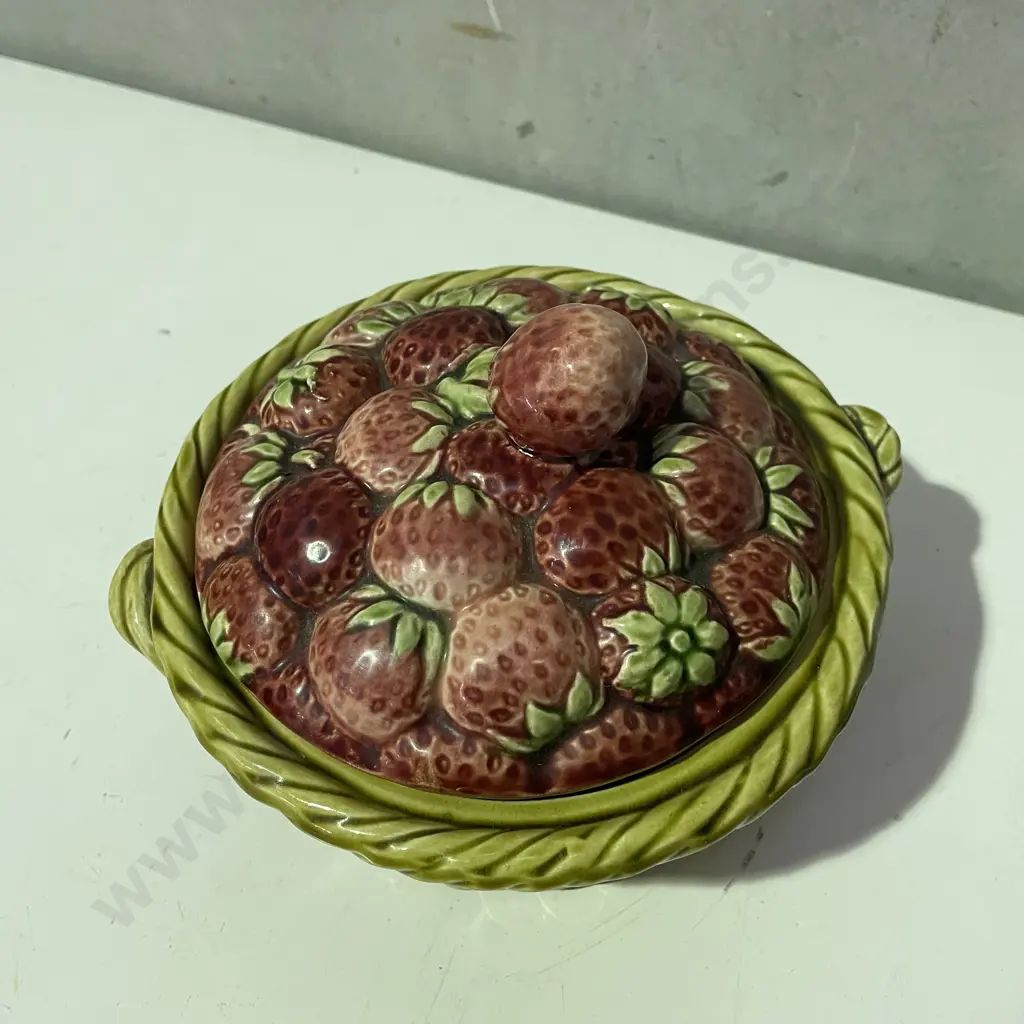 French Sarreguemines Majolica Strawberry Lidded Pot Image 1++