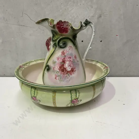 Stunning Victorian Porcelain Large Washbowl and Jug