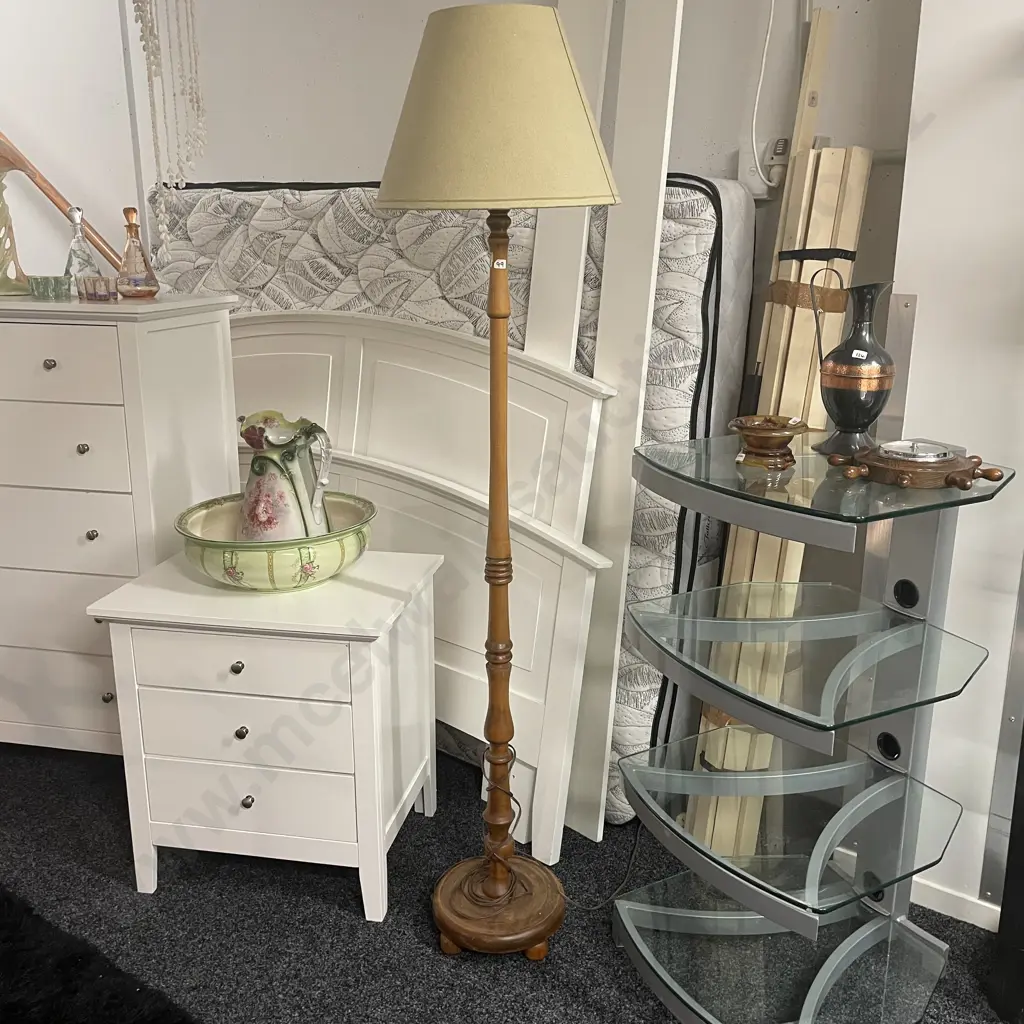Vintage Standard Lamp with fabric shade. Working Image 1++
