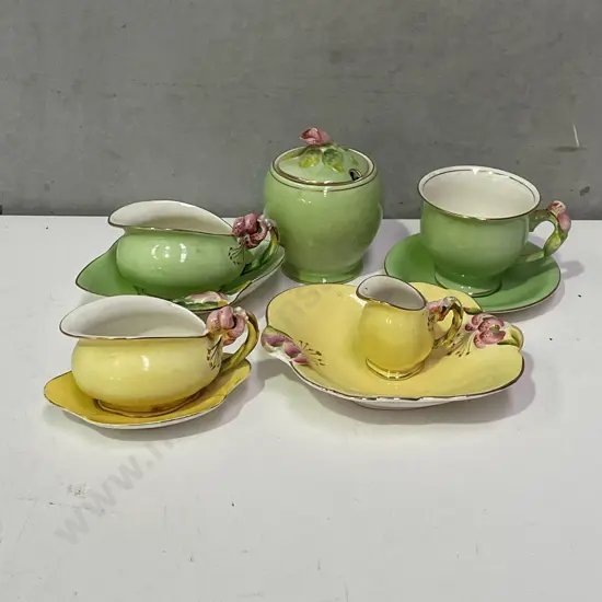 Assorted Royal Winton items
