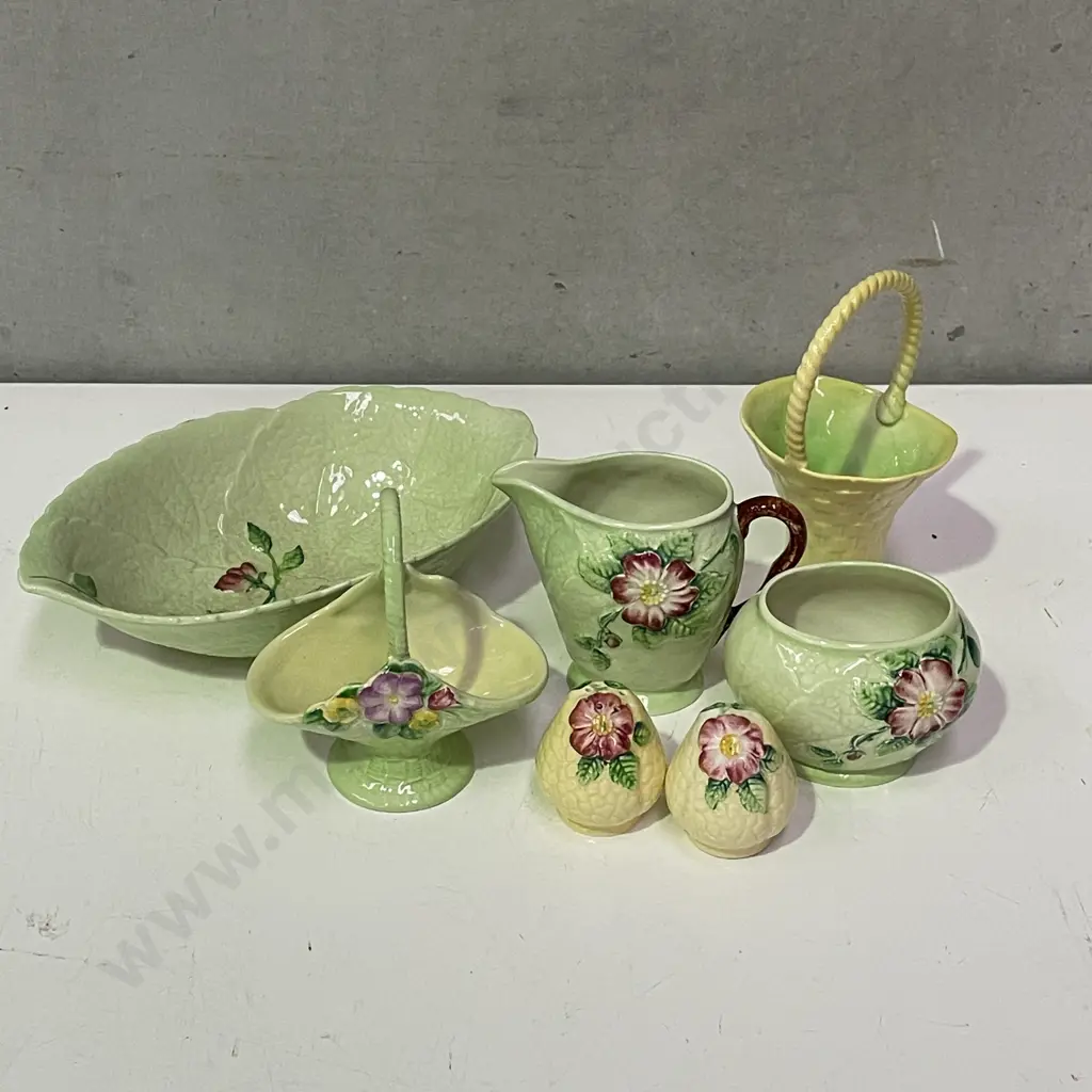 Assorted Carlton Ware items including baskets Image 1++
