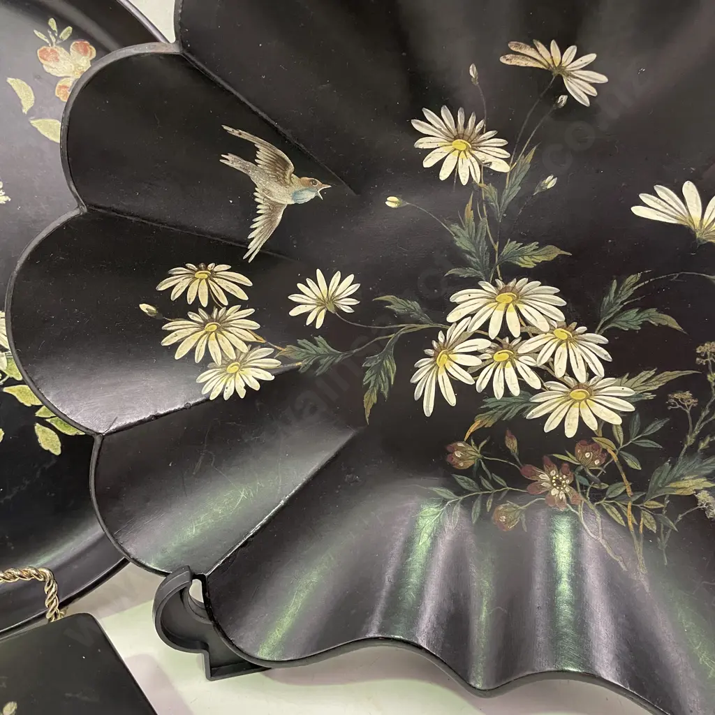 Hand Painted Black Lacquered Tray, fluted bowl and Box. Daisy, Bird and Butterfly decoration Image 1++