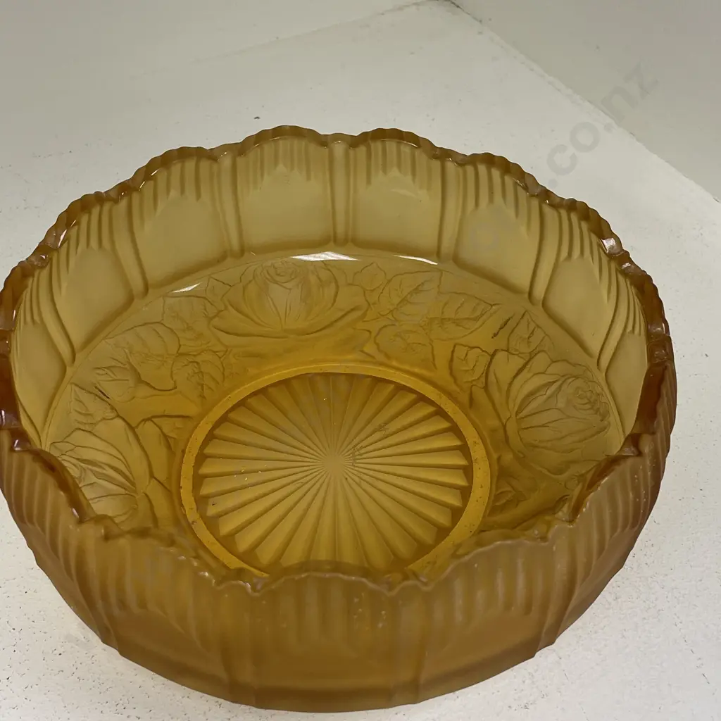 Vintage Amber Glass Bowl. Moulded Rose pattern. H8cm Dia21cm Image 1++