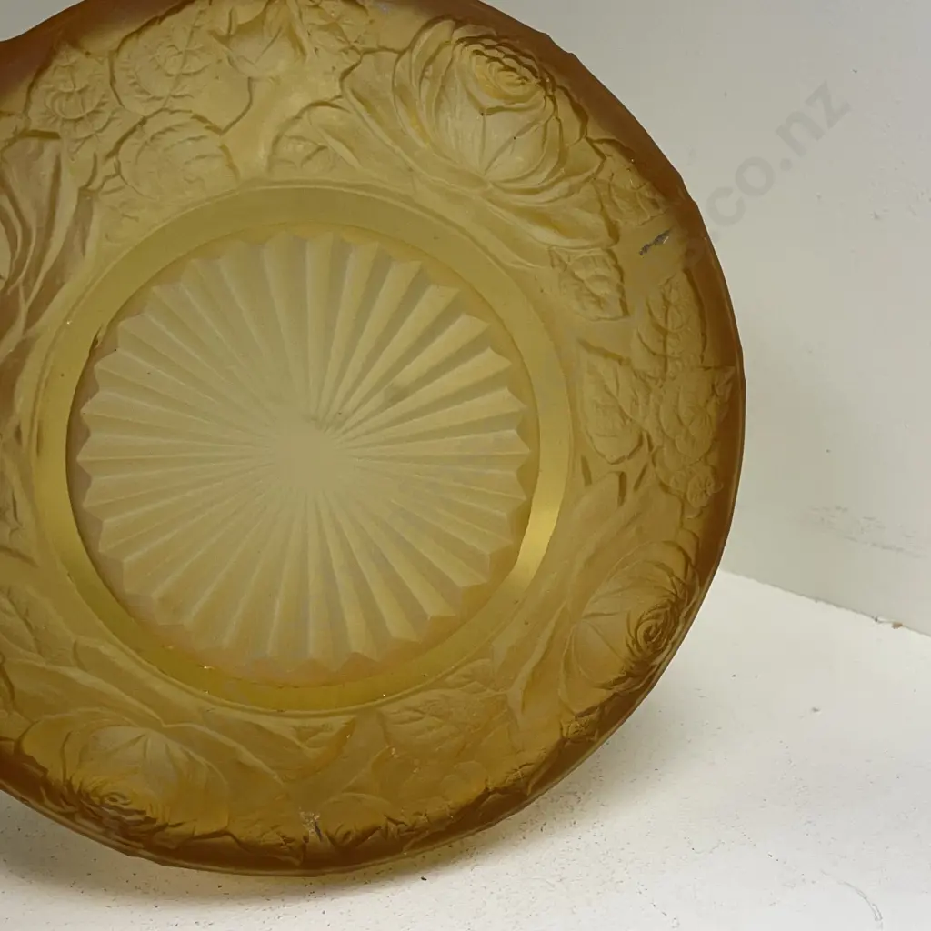 Vintage Amber Glass Bowl. Moulded Rose pattern. H8cm Dia21cm Image 1++