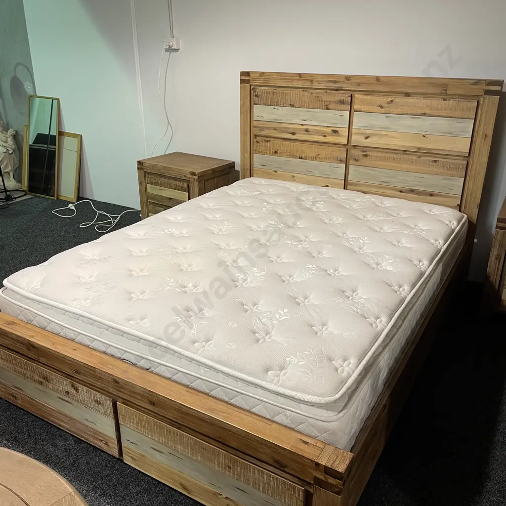 Modernist Rustic Style Solid Wood Queen Slat Bed. Multicoloured Wood and Blonde Washed Tones. Image 1++
