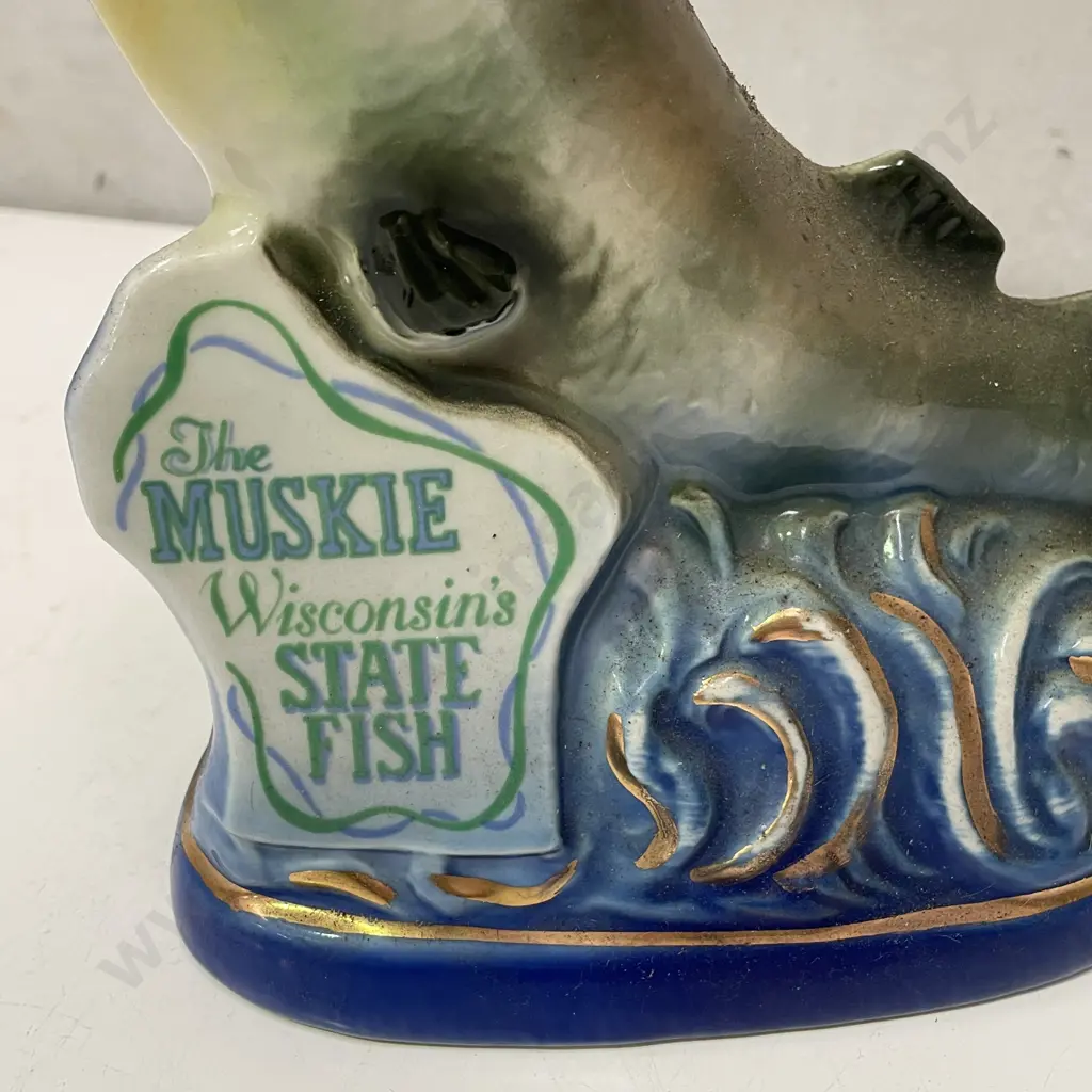 Vintage Jim Beam "The Muskie Wisconsin's State Fish" Decanter. H37cm Image 1++