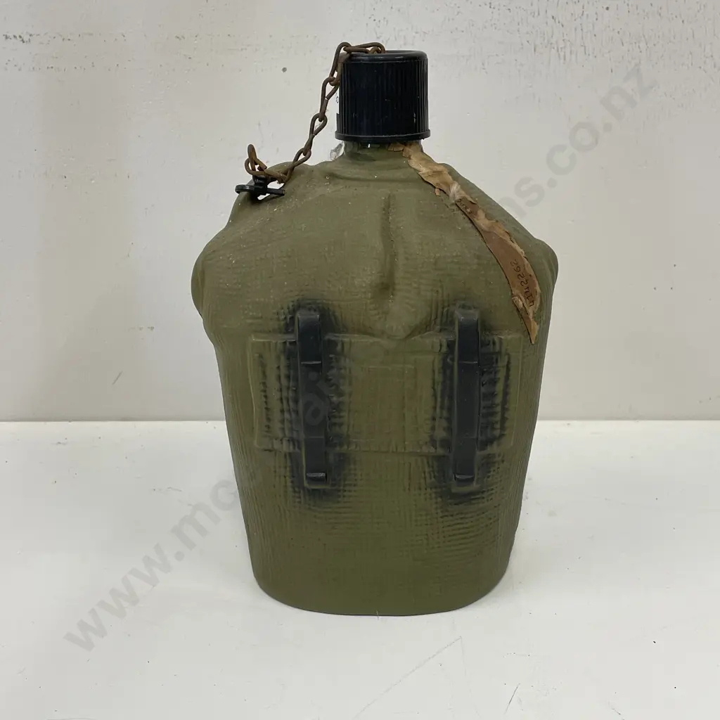 Vintage Jim Beam Whiskey Army Decanter Image 1++