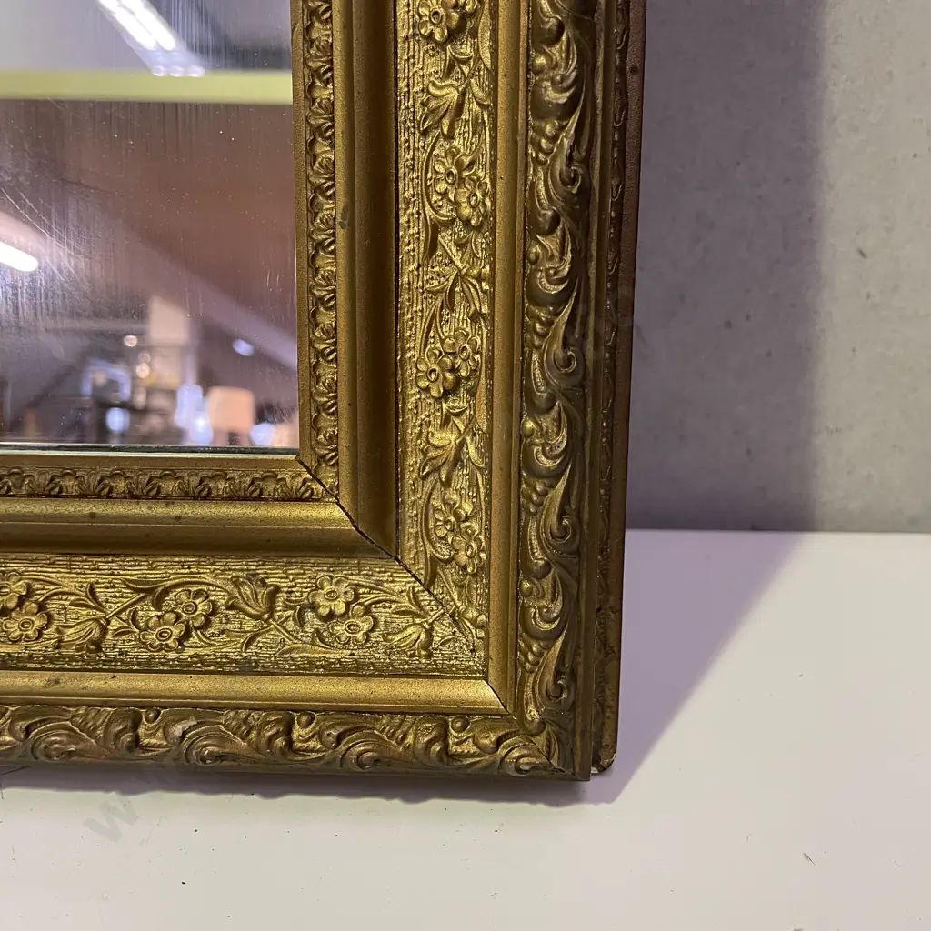 Antique Ornately Carved and Gilt Framed Solid Wood Mirror. 57 x 67cm Image 1++
