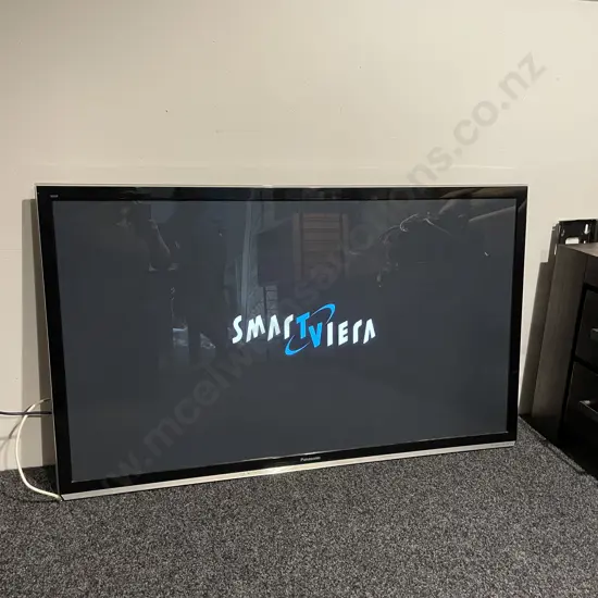 Panasonic Viera TH-P55UT50Z Plasma TV - Great Working Condition.