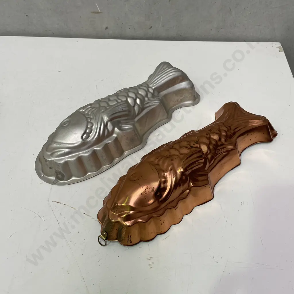 Two Vintage Fish Moulds Image 1++