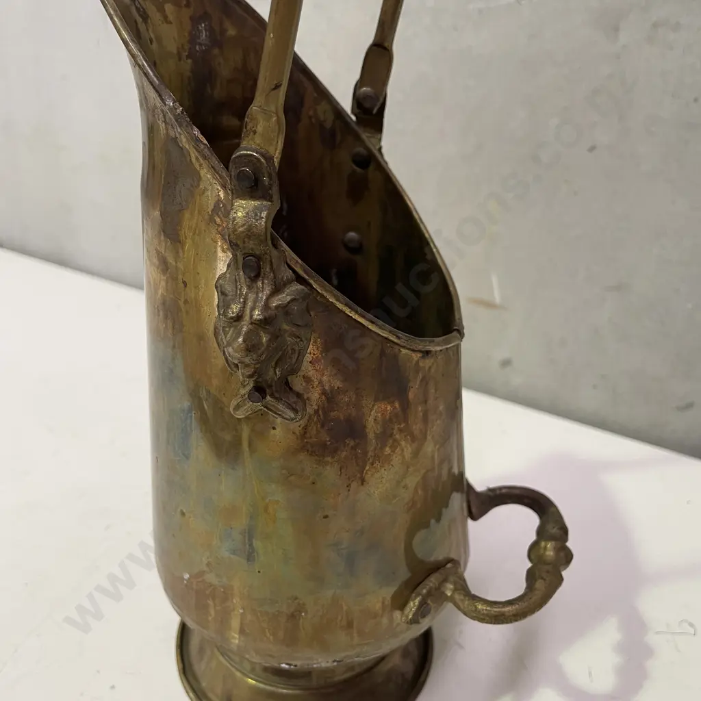Small Vintage Copper Coal Scuttle Image 1++