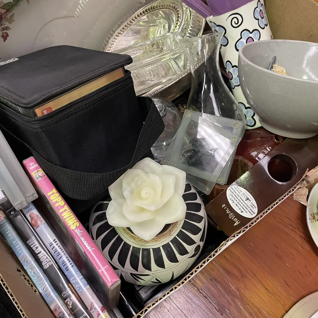 Box of Assorted Image 1++