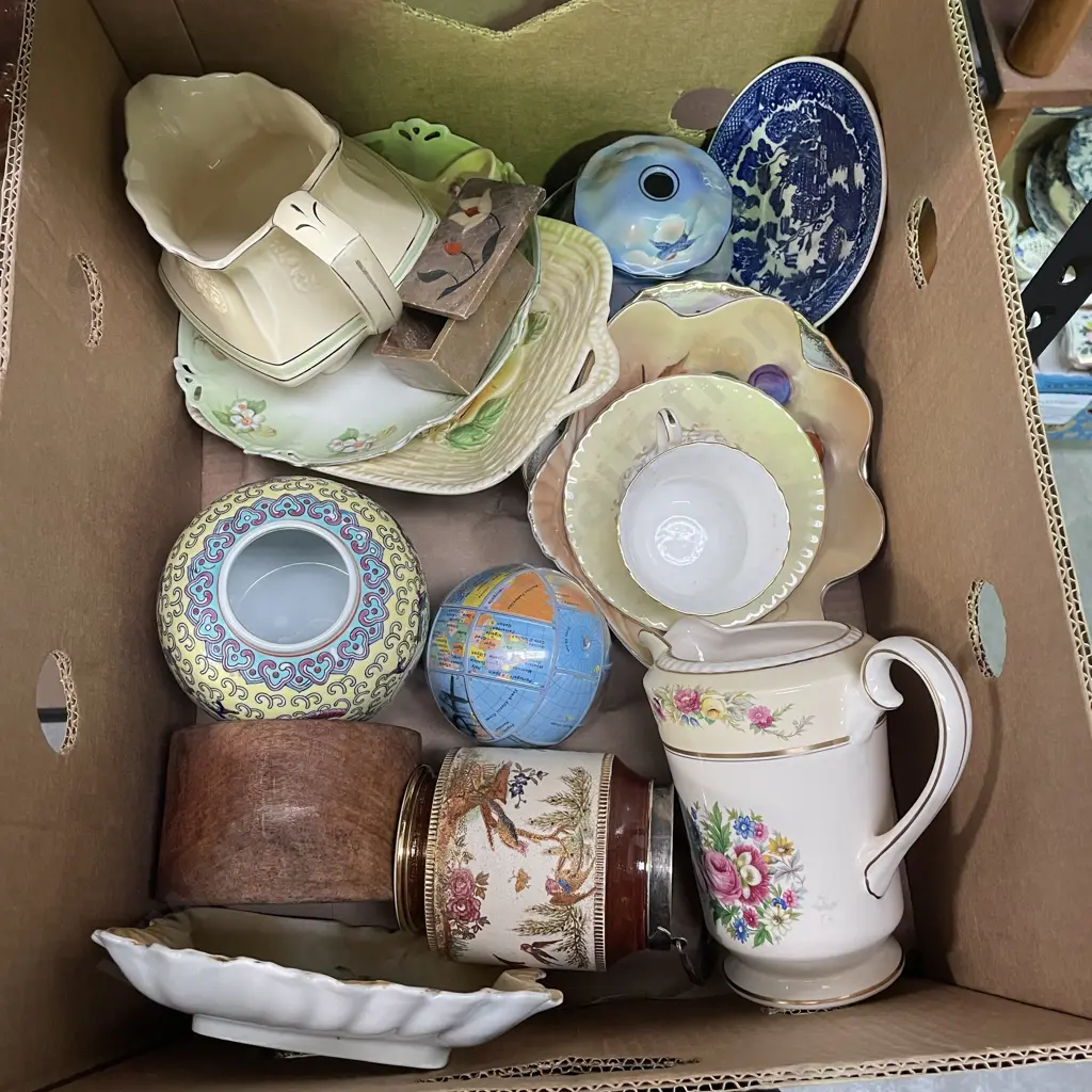 Box of Assorted Items Image 1++