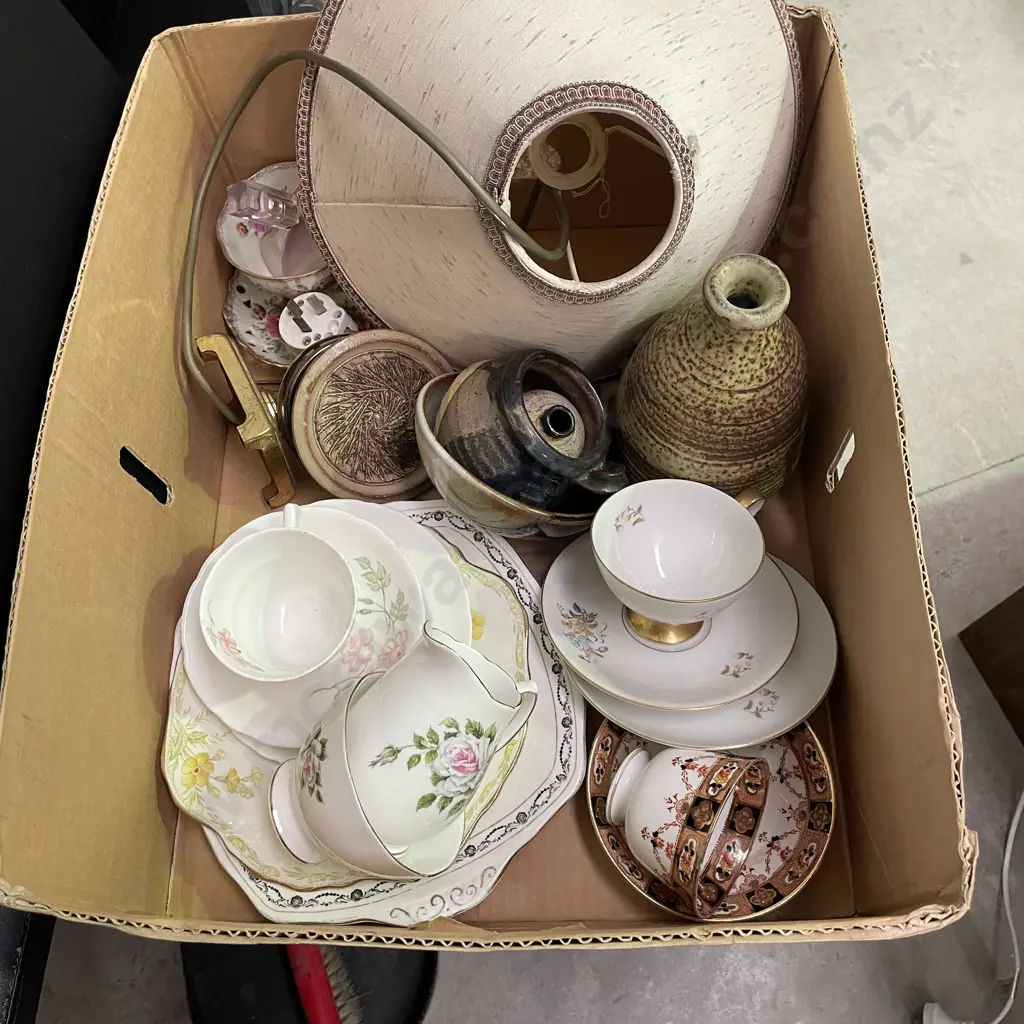 Box lot of assorted Image 1++