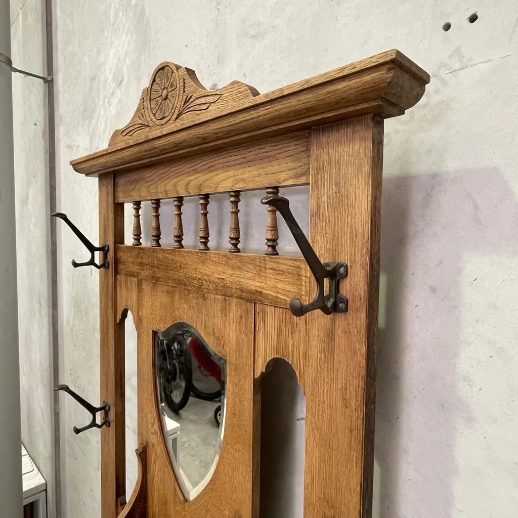 Stunning Vintage Solid Oak Hall/Umbrella/Coat Stand. Excellent condition with mirror, carved detail and tiled back. Image 1++