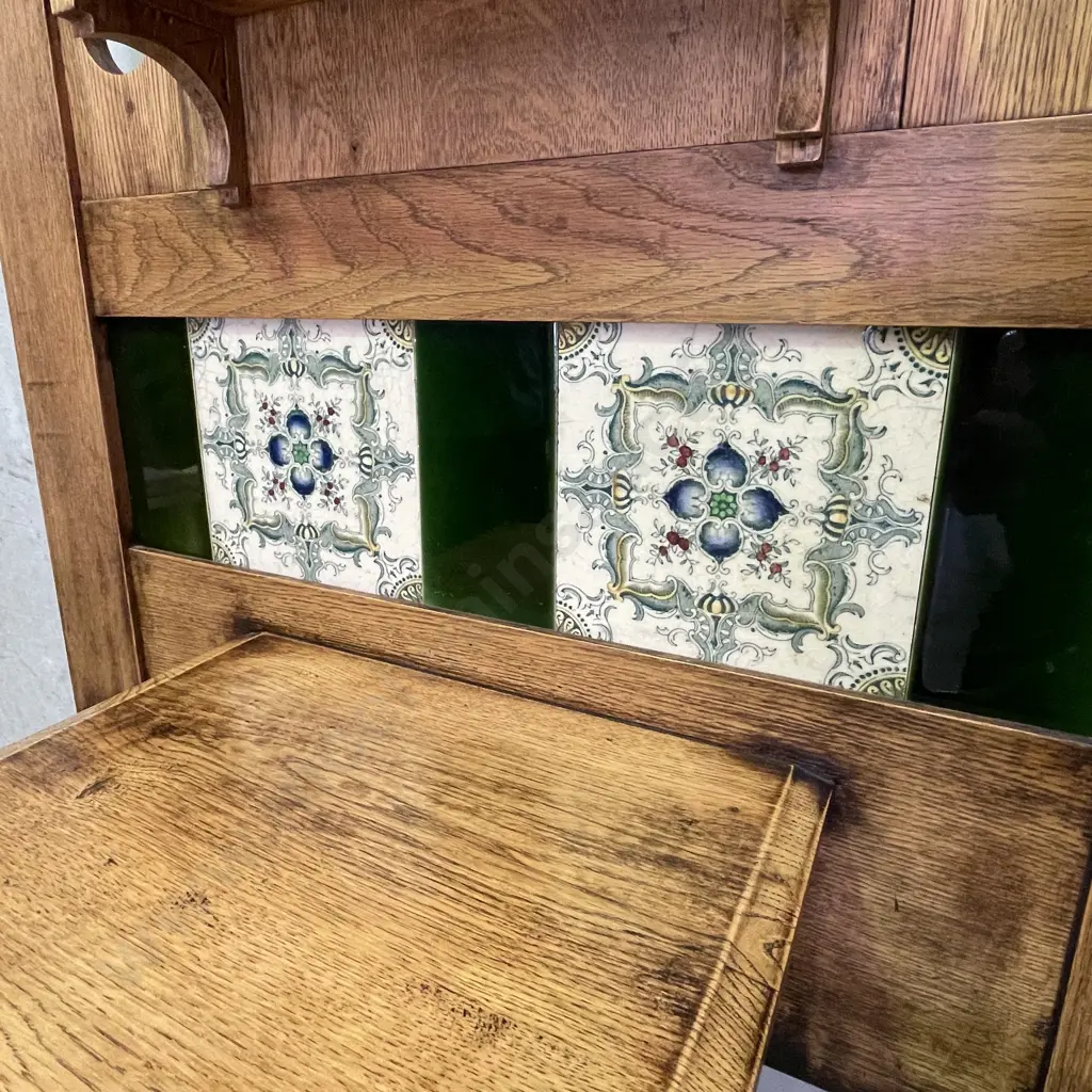 Stunning Vintage Solid Oak Hall/Umbrella/Coat Stand. Excellent condition with mirror, carved detail and tiled back. Image 1++