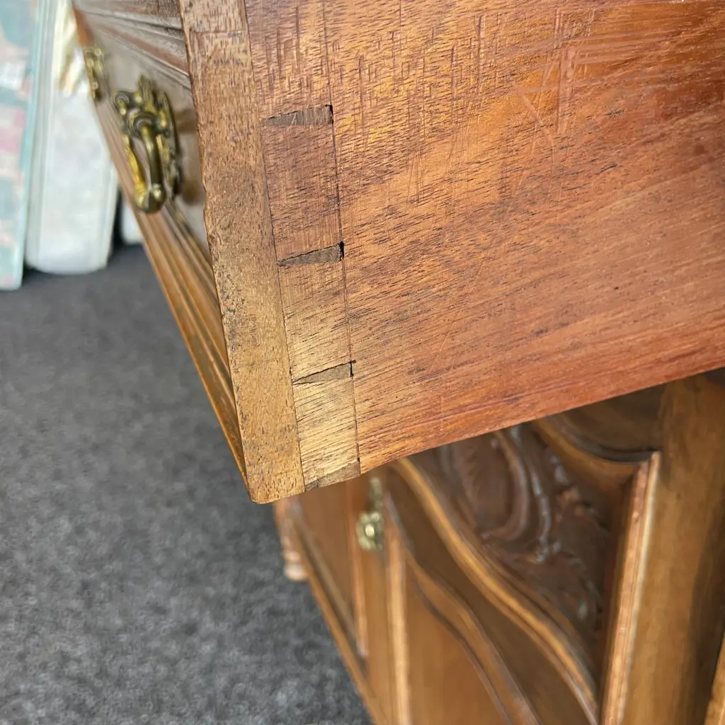 Stunning Antique Solid Wood 3 Drawer 4 Door Buffet/Sideboard. Ornately carved, brass handles with Key Image 1++