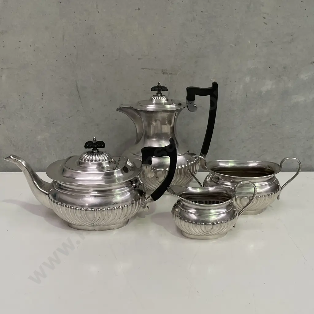 Vintage Quality Sheffield 4 piece A1 Silverplate Teaservice Image 1++