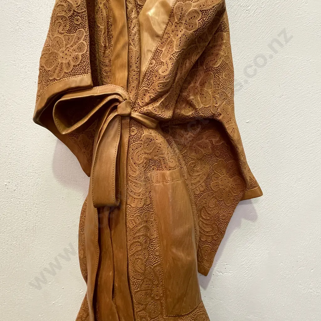 Stunning one-off Kevin McCardell 1200 year old Carved Kauri Stump "Satin and Lace Robe" Sculpture. H112cm W35cm D12cm Image 1++