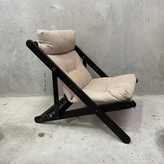 Mid Century Style Wooden Lounger, with Buttoned Oatmeal Fabric