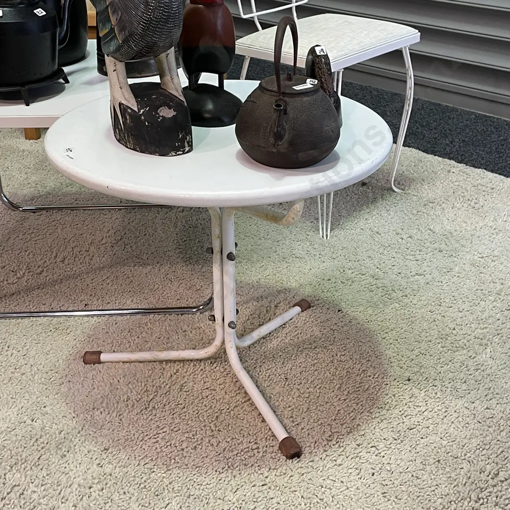 Mid Century Tri Footed Table. H48cm Dia56cm Image 1++