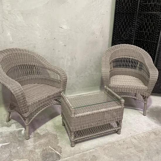 Sedex 3 Piece Patio Set. Excellent Condition