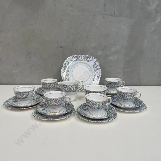 Vintage 21 Pce Colclough Teaset (1 cup af)