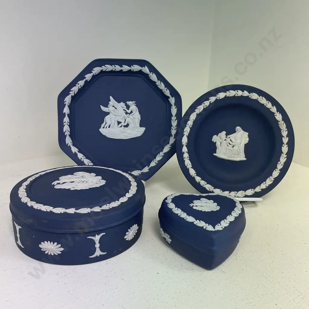 Wedgwood Dark Blue Jasperware Assorted Items Image 1++