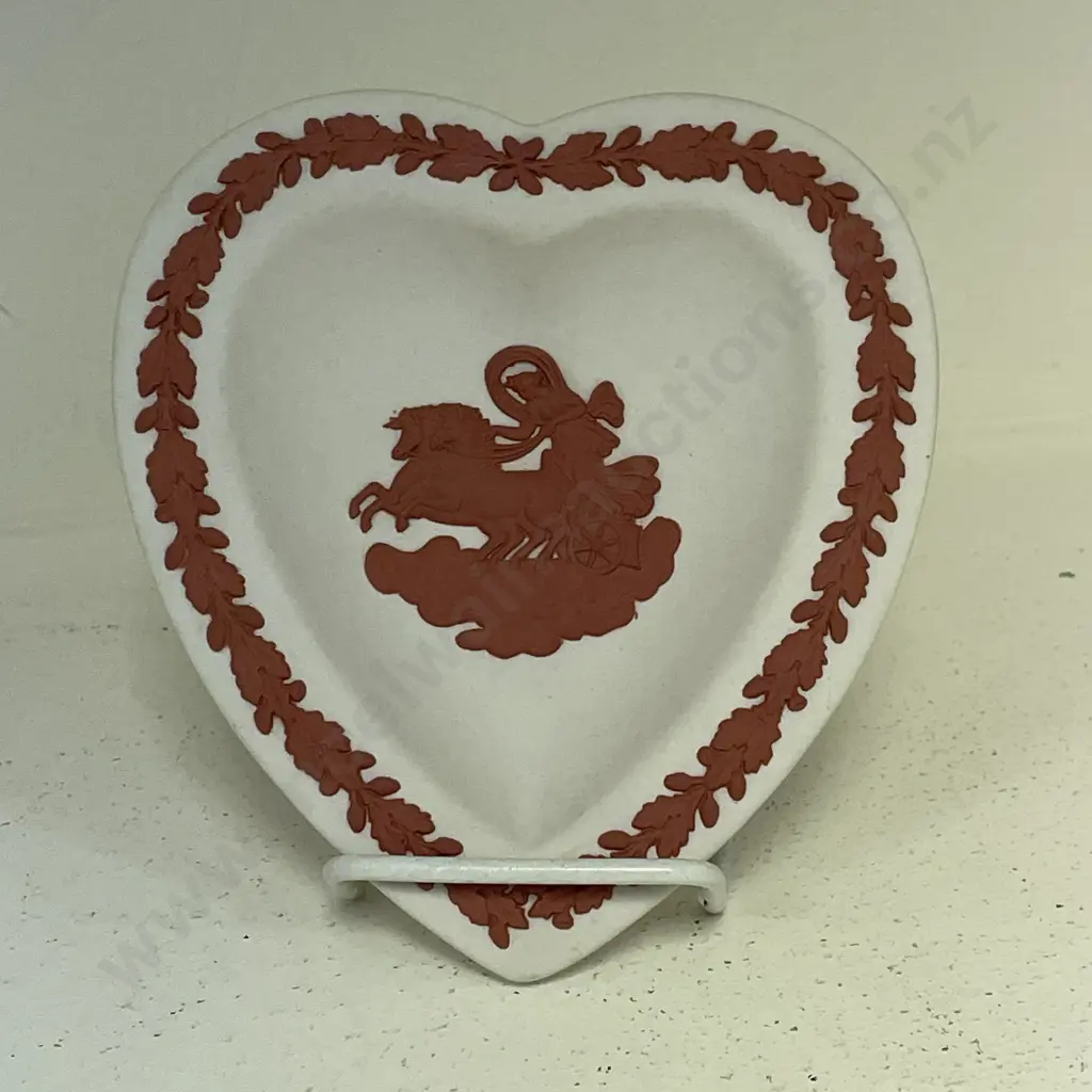 Wedgwood Jasperware Terracotta on White Heart Image 1++