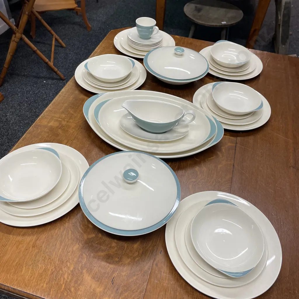 Royal Doulton Vista Dinner Set Excellent Condition Image 1++