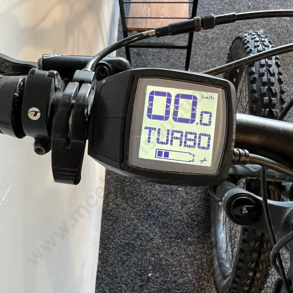 Electric Full Suspension Trek Mountain Bike Large Size, MAXXIS 29" Tyres Image 1++