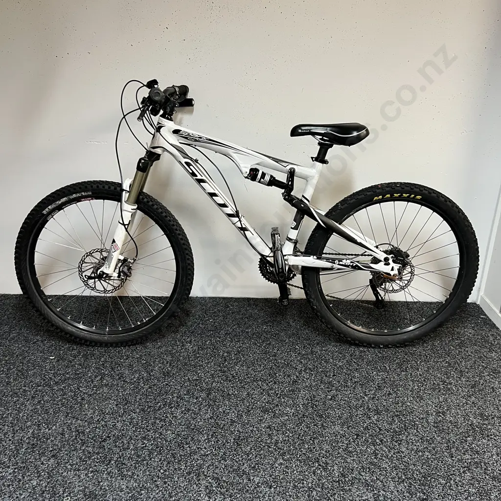 Scott Spark 50 Full Suspension Mountain Bike, Very Light Frame, Great Condition Image 1++